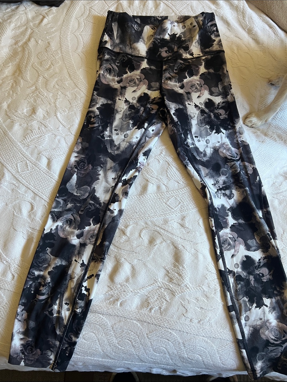 lululemon athletica Girls Floral Wash Leggings - Black/Gray/Cream